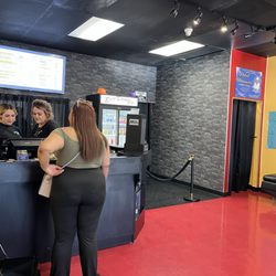 Boss Daddy’s - Cashier