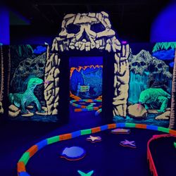 Mini golf course