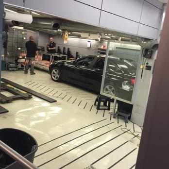 Sunbusters Window Tinting - Tinting booth - Car Window Tinting Near Me - Austin, Texas Sunbusters Window Tinting - Tinting booth - Car Window Tinting Near Me - Austin, Texas