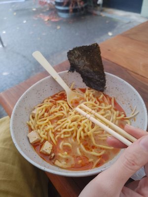 Yabai Nikkei by null