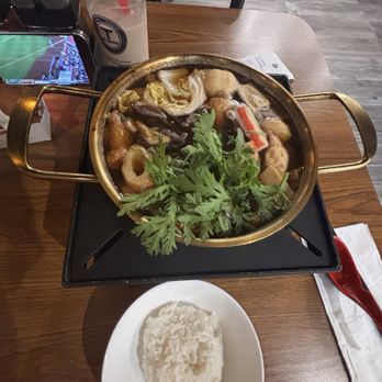 Sweet Fires - Sukiyaki hot pot with beef - Hot Pot Near Me - Upland, California Sweet Fires - Sukiyaki hot pot with beef - Hot Pot Near Me - Upland, California