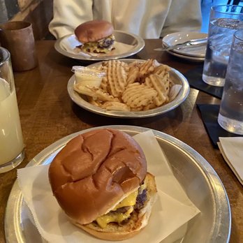 Delwood - Double cheeseburger - Gastropubs Near Me - Cincinnati, Ohio Delwood - Double cheeseburger - Gastropubs Near Me - Cincinnati, Ohio