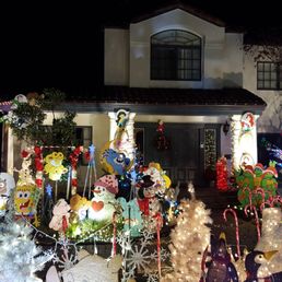 Photo of East Sacramento's Fab 40s Christmas Lights - Sacramento, CA, United States