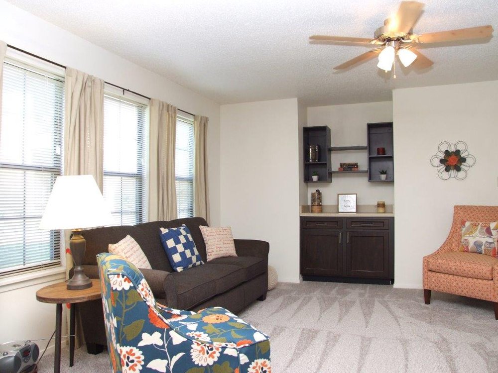 SHERWOOD APARTMENTS Updated October 2024 20 Photos 2745 SW Villa