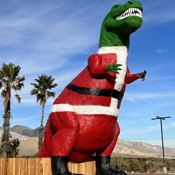 Cabazon Dinosaurs - Museums Near Me - Cabazon, California