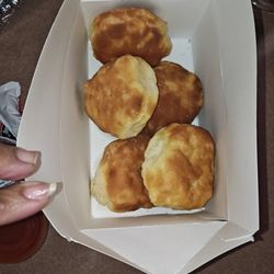 Lee's Famous Recipe Chicken