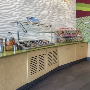 Menchie's Frozen Yogurt - Toppings bar - Ice Cream & Frozen Yogurt Near Me - Gainesville, Florida
