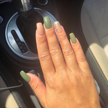 Ombre Nails - Nail Salons Near Me - Los Angeles, California