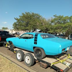 DJ's Hotrods & Customs - 71 Road Runner