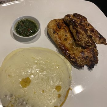 De Leon Cocina - Arrepa y grilled chicken - Latin American Near Me - St Augustine, Florida De Leon Cocina - Arrepa y grilled chicken - Latin American Near Me - St Augustine, Florida