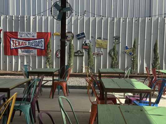 Hughie's Tavern & Grill by null