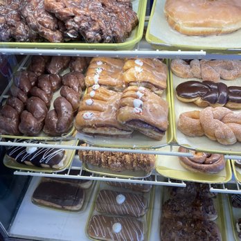 Donut King - Fritters and assorted donuts - Donuts Near Me - Winter Park, Florida