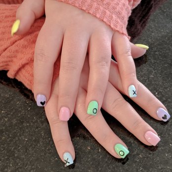 Luxi Nails - Valentine Nails by Vicky - Nail Salons Near Me - Santee, California