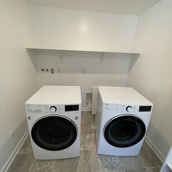 BZ Moving - Washer and dryer 2nd floor. - Movers Near Me