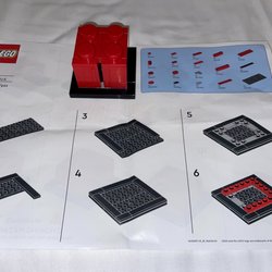 Lego Store - Free Lego block to build and take home from the store
