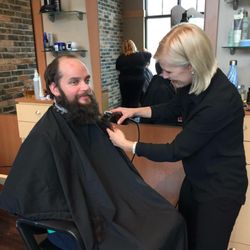 MCV Salon