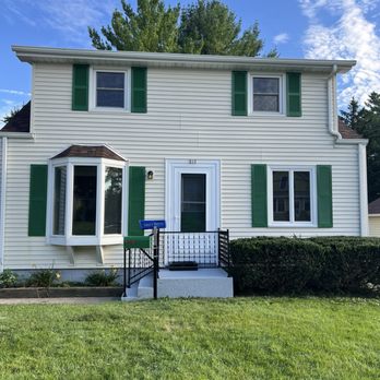 Lakeshore Painting - Shutters, doors , landing and foundation - Painters Near Me - Brookfield, Wisconsin Lakeshore Painting - Shutters, doors , landing and foundation - Painters Near Me - Brookfield, Wisconsin