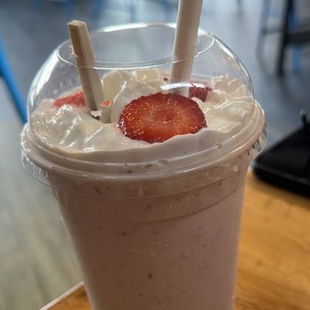 Graze Premium Burgers - Strawberry shake - Burgers Near Me - Tucson, Arizona