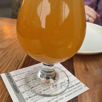 Hardware - Marilyn Saison French ale craft beer - Gastropubs Near Me - North Aurora, Illinois