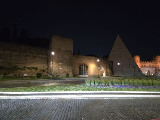 Scooteroma Tours - Private Vespa & Scooter tours of Rome by null