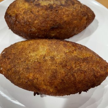 Restaurante Bahia De Jiquilisco - Empanadas de leche y frijoles - Salvadoran Near Me - Concord, California