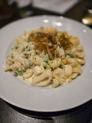 Felix: Modern American Dining by null