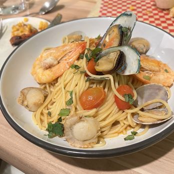La Casa Mia - Seafood Pescatore Bianco (white wine sauce) - Italian Near Me - Milpitas, California La Casa Mia - Seafood Pescatore Bianco (white wine sauce) - Italian Near Me - Milpitas, California