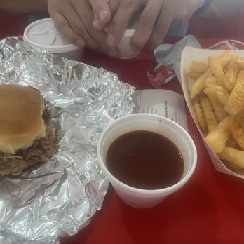 Honey Bear's BBQ - Best pulled pork sandwhich in town! - Barbeque Near Me - Phoenix, Arizona
