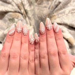 Venice Nail And Bar