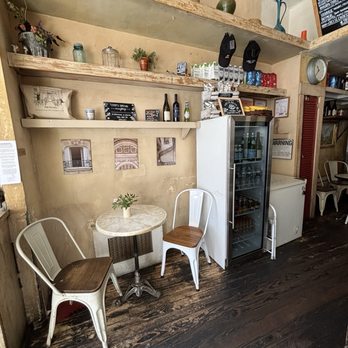 Cafe Panino Mucho Giusto - Bagels Near Me - New York, New York Cafe Panino Mucho Giusto - Bagels Near Me - New York, New York