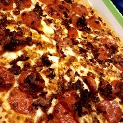 Piara Pizza - Large pepperoni with Bacon