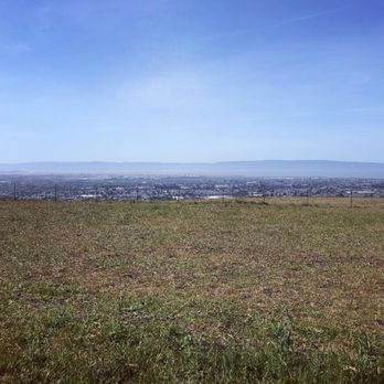 Fairmont Ridge Staging Area - Parks Near Me - Castro Valley, California Fairmont Ridge Staging Area - Parks Near Me - Castro Valley, California