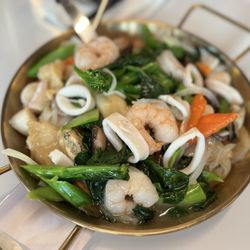 Joy Yee - Evanston - Seafood special