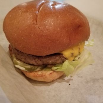 464 Burgers - Sunny California burger - Burgers Near Me - Los Angeles, California