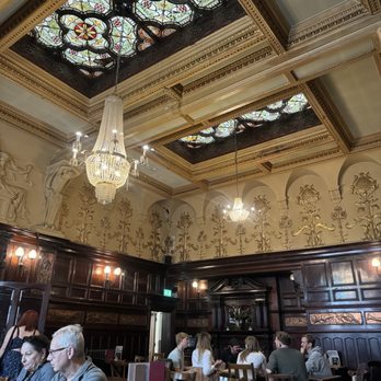 The Philharmonic - Pubs Near Me - Liverpool, XMS The Philharmonic - Pubs Near Me - Liverpool, XMS