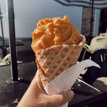 Ice Cream Social - Ruston - Mango ice cream - Desserts Near Me - Ruston, Washington