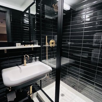The Moore - Hotels Near Me - New York, New York