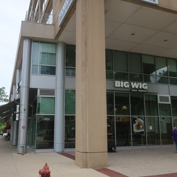Big Wig Tacos  - Corner storefront. - Mexican Near Me - Evanston, Illinois