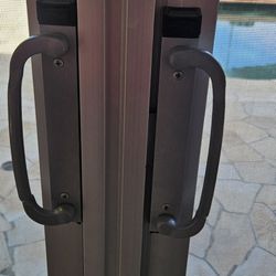 Rick's Hardware - Nesecito una cerradura con estas características ustedes la tendrían
