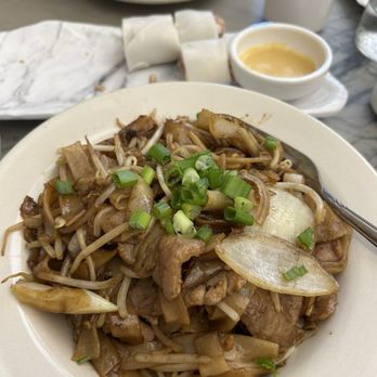 Sam Wo Restaurant - Beef Chow Fun - Chinese Near Me - San Francisco, California Sam Wo Restaurant - Beef Chow Fun - Chinese Near Me - San Francisco, California