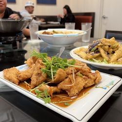 Kung Fu 12 Szechuan - pork Fried Sweet and Sour Pork in Scoop /