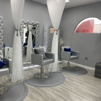 Paradise Nails & Beauty Bar - Styling Bar - Hair Salons Near Me - St. Thomas, Virgin Islands