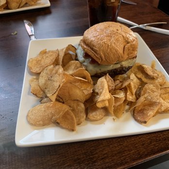 The Edition - Whiskey BBQ Burger and Chips - Cocktail Bars Near Me - Van Wert, Ohio