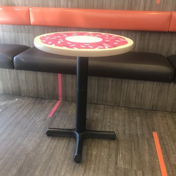 Dunkin' - Coffee & Tea Near Me - Whitefish Bay, Wisconsin