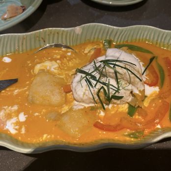 Thai House Restaurant - Thai Near Me - North Vancouver, British Columbia