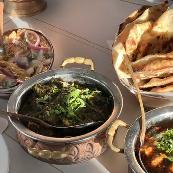 Dasara Indian Kitchen - creamy chicken, palak paneer, onion kulcha, butter naan, garlic naan, chettinadu chicken - Indian Near Me - Folsom, California Dasara Indian Kitchen - creamy chicken, palak paneer, onion kulcha, butter naan, garlic naan, chettinadu chicken - Indian Near Me - Folsom, California