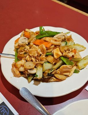 Tahiti Restaurant and Cocktail Lounge by null