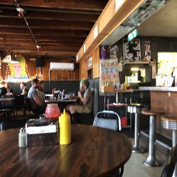 Dino's - Interior - American Near Me - Nashville, Tennessee