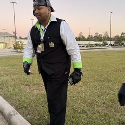 FlixBus - If you see this driver , be prepared to be annoyed the entire ride , he's on the mic most of the ride be an antagonist .