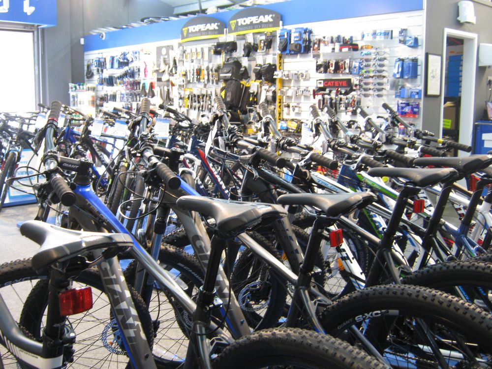 LAUNCESTON CYCLES Updated April 2024 The Roundabout, Launceston